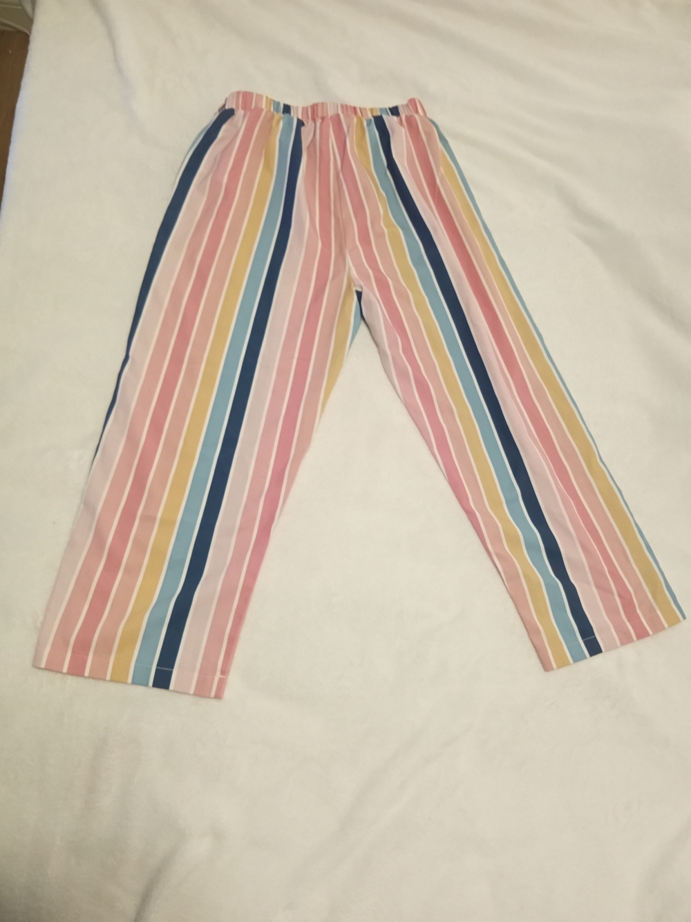 SHEIN Kids Pastel Stripe Lounge Pants in Pink, Blue, Yellow